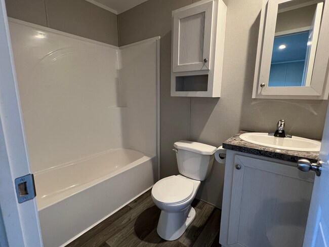 Building Photo - 5161 Chantelle Dr