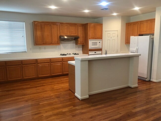 Building Photo - 2306 Campbell Cir