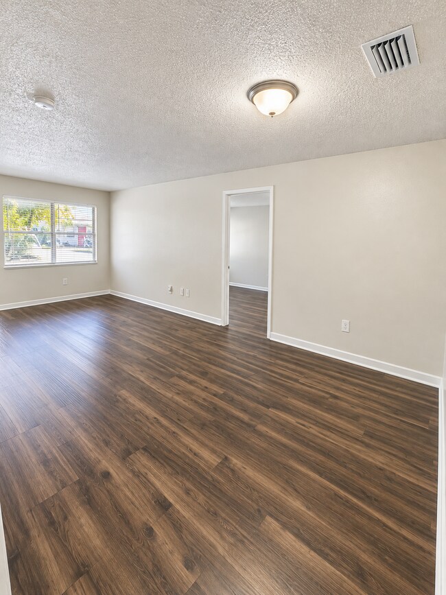 Building Photo - 8578 Channelview Cir