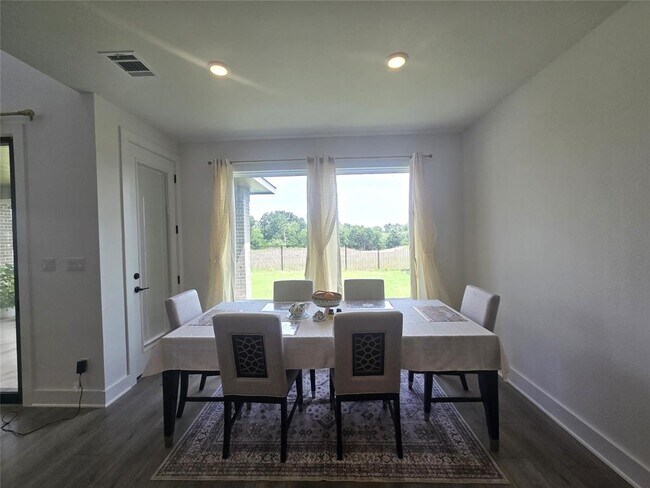 Building Photo - 124 Ribera Dr
