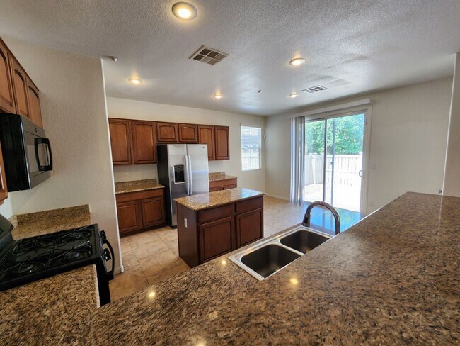 Building Photo - Amazing home in the Inspirada Community.