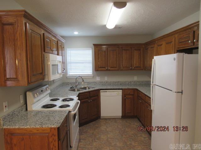 Building Photo - 2225 Dillard Dr