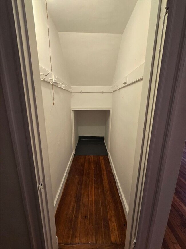 Building Photo - 34 Dwight St