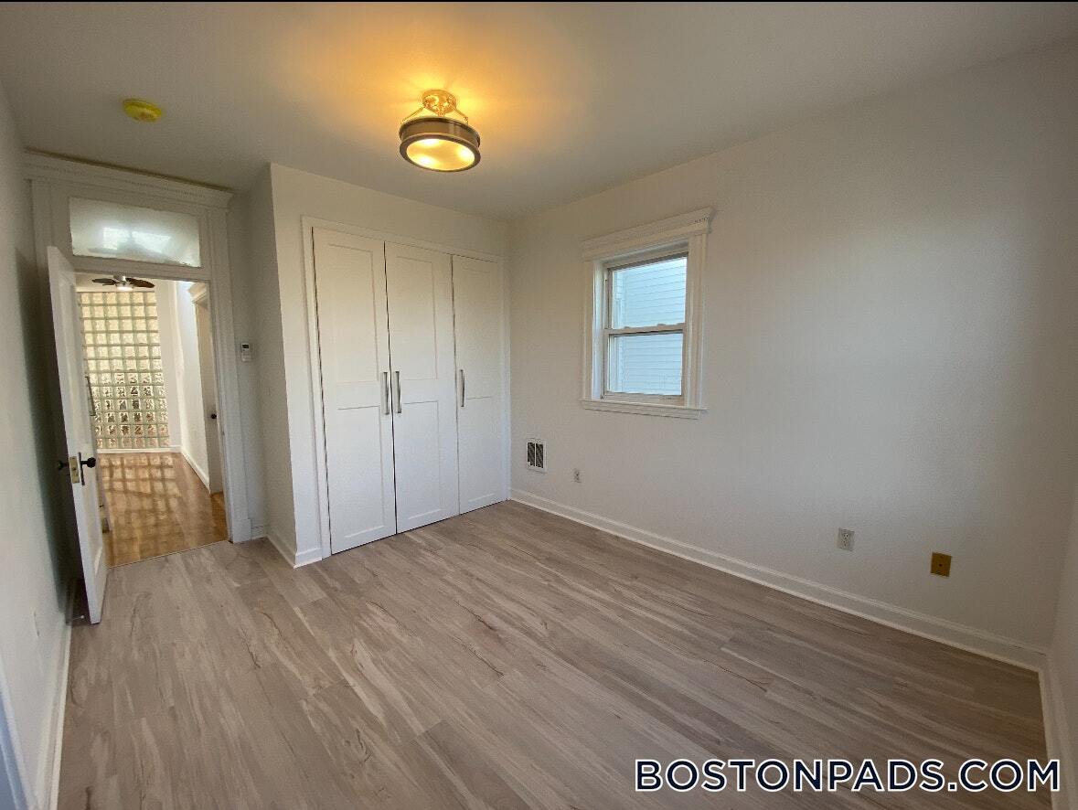 Building Photo - 229 Harvard St