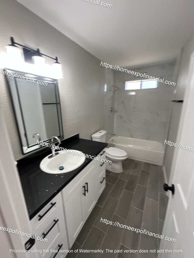 Building Photo - Nice Home For Rent