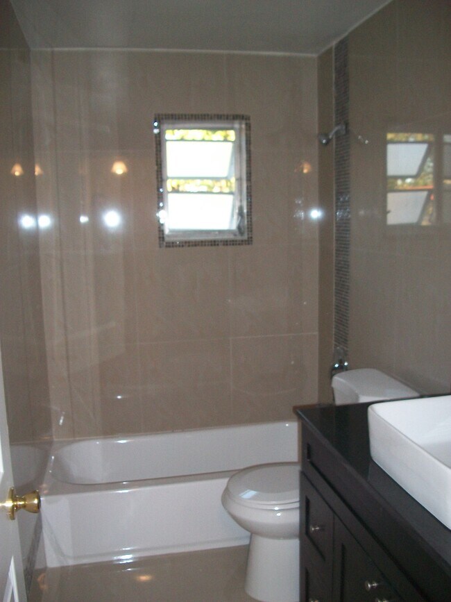 Building Photo - 4493 SW 49th Ct