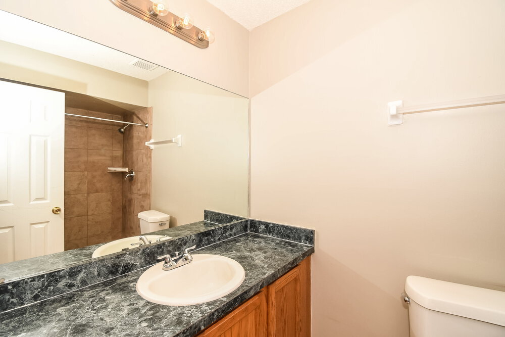 Building Photo - 542 Lewis Morris St