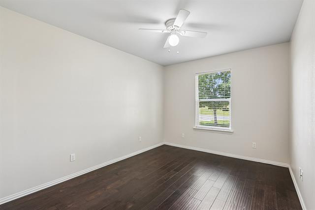 Building Photo - 3017 N Hickory St