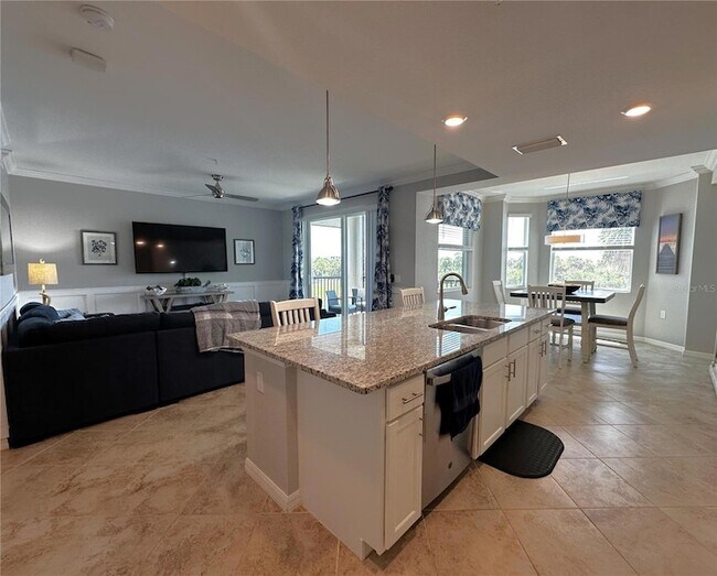 Building Photo - 14081 Heritage Landing Blvd