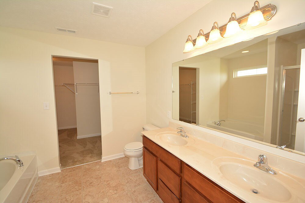 Building Photo - 2822 Armaugh Dr
