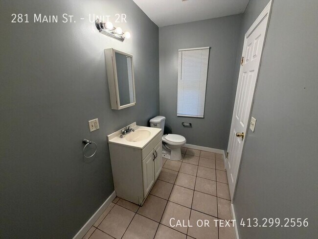 Building Photo - 281 Main St