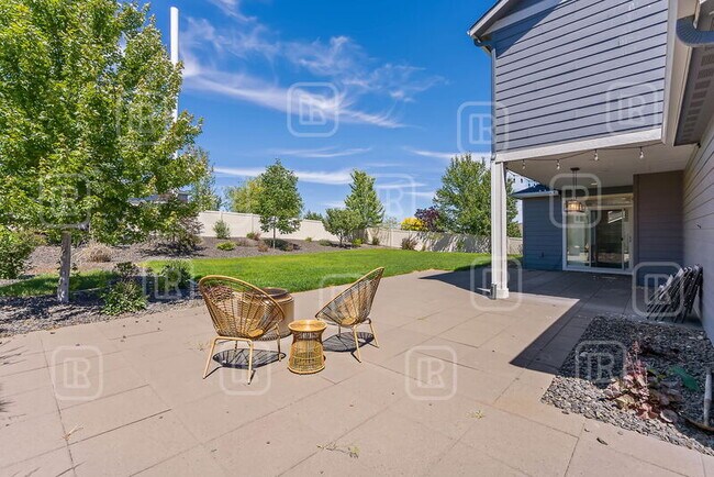 Building Photo - 17823 E Daystar Rd