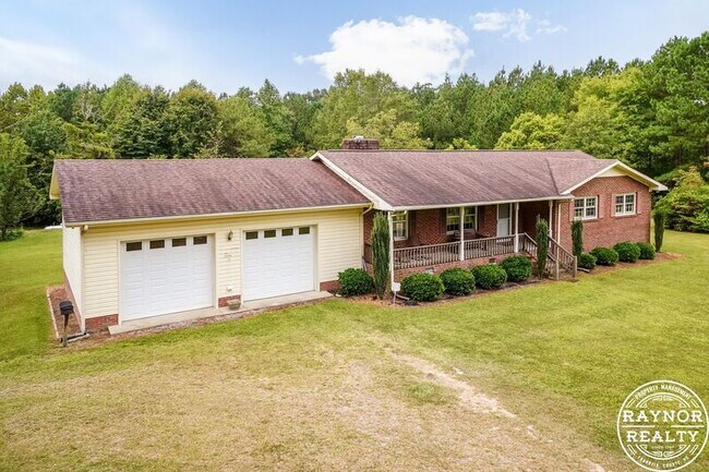 Building Photo - 2198 NC-561