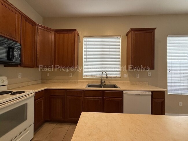 Building Photo - 16825 S 30th Ave