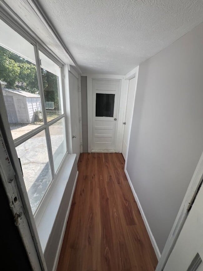 Building Photo - A Great 3BD/1BA Single Family Home!