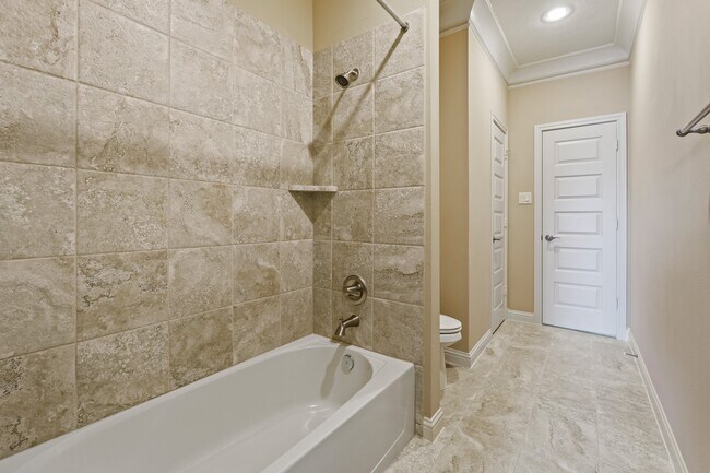 Building Photo - 534 Imperial Blvd