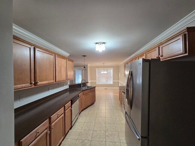 Building Photo - 641 Orchard Falls Dr