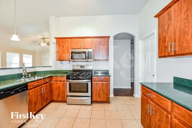 Building Photo - 1008 Hanover Dr