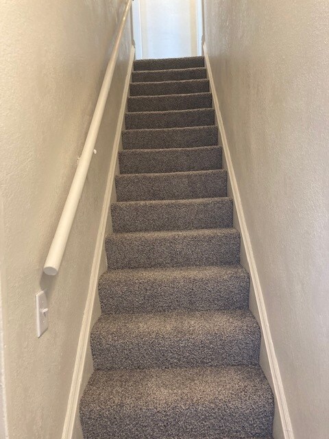 Building Photo - 2419 NE Madison Ave