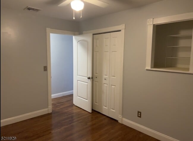 Building Photo - 34 Oakwood Ave