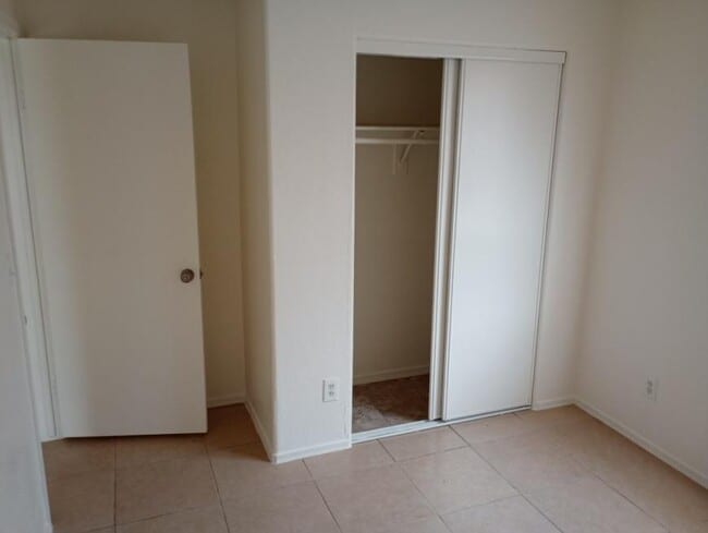 Building Photo - 4 bedroom in Eloy AZ 85131