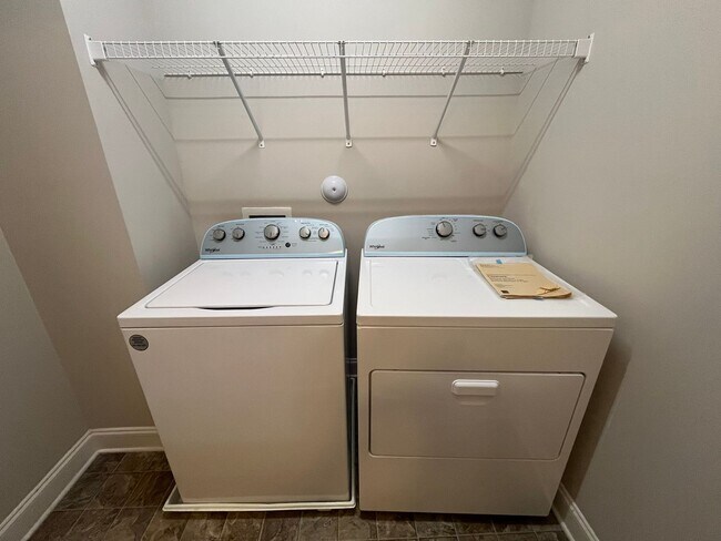 Building Photo - Fantastic 4BD, 2.5BA Home Near Downtown Fuquay-Varina with HOA Amenities, bonus office and 2-Car ...