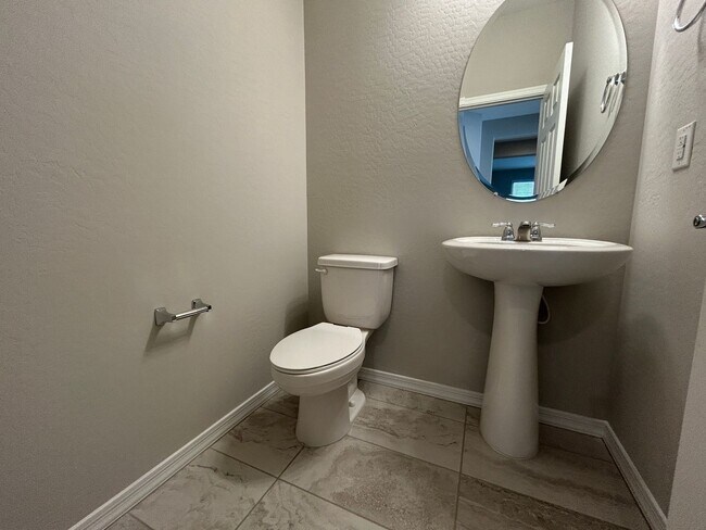 Building Photo - 17615 W San Juan Ave