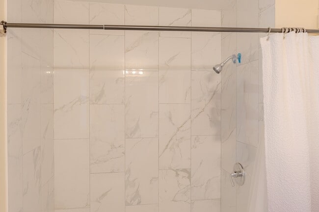 Building Photo - 6203 Tebbetts Dr