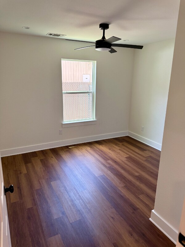 Building Photo - 109 Montie St