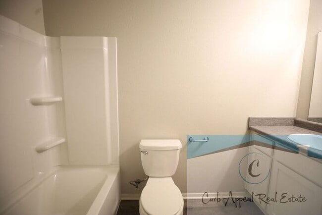 Building Photo - Move in special $700!! Beautiful 3 bed / 2 bath home - Nettleton!!