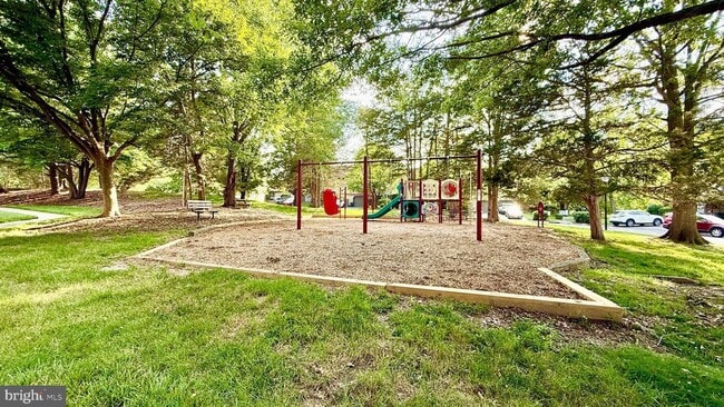 Building Photo - 305 Marten Rd