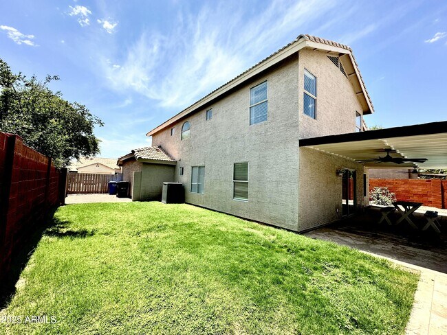 Building Photo - 4708 E Thunderhill Pl