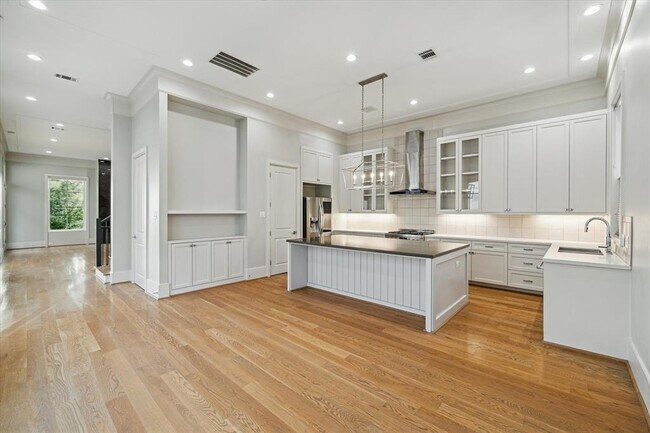 Building Photo - 1509 Caywood Ln
