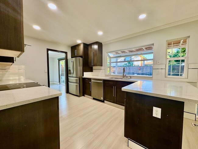 Building Photo - 3104 Linkfield Way
