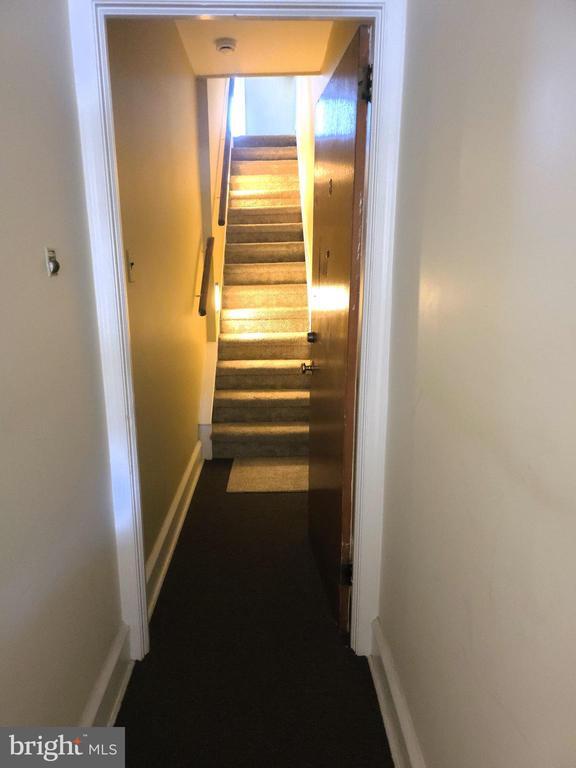 Building Photo - 320 Darby Rd