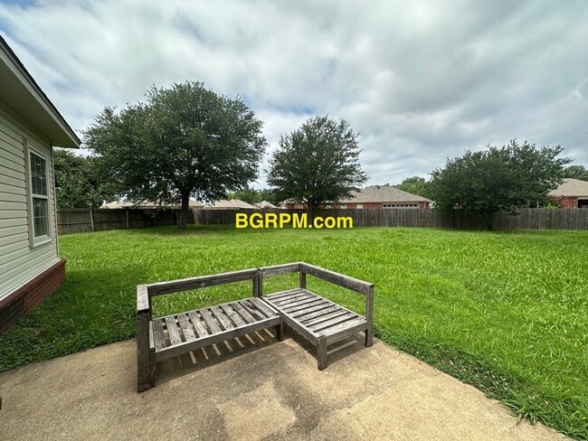 Building Photo - House for rent in Cabot!