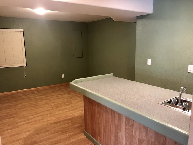 Building Photo - 2585 Clayton Cir