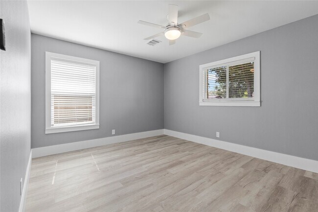 Building Photo - 2418 Wilde Rock Way