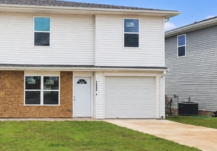 Building Photo - 1202 Nedra Dr