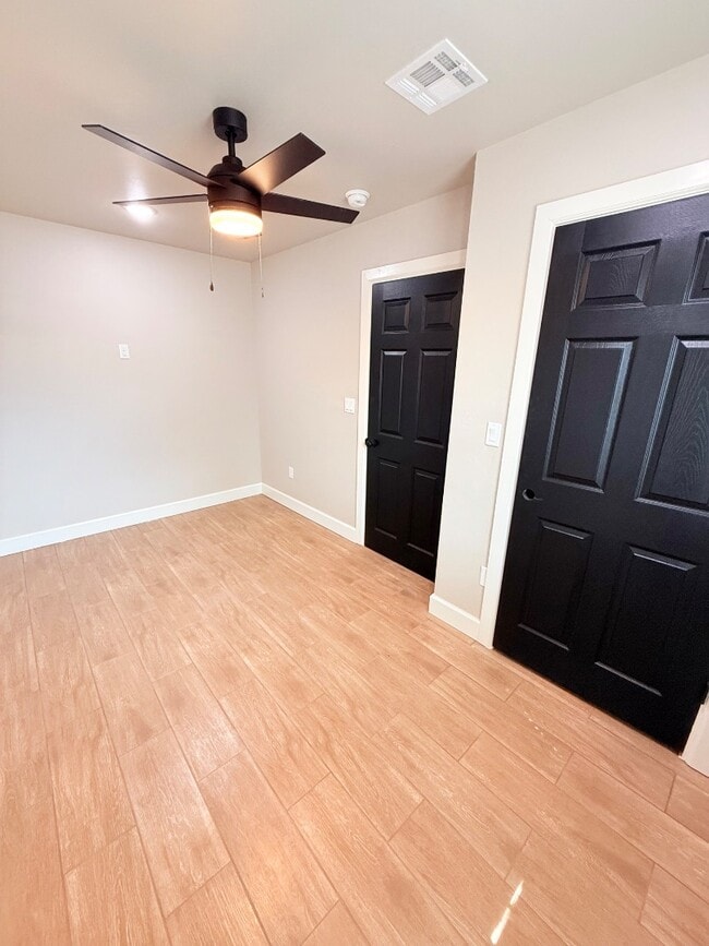 Building Photo - 5909 NW 40th St