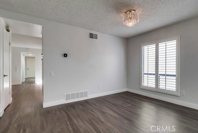 Building Photo - 7030 Seawind Dr