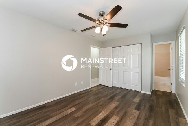 Building Photo - 3 Bedroom Pet-Friendly Home in Cape Coral, FL with Main Street Renewal