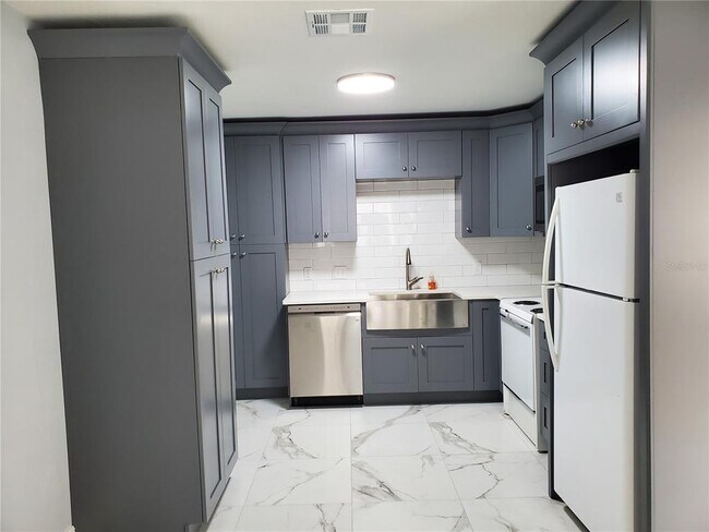 Building Photo - 4119 W Nassau St