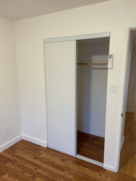 Building Photo - 961 Barkley Ct