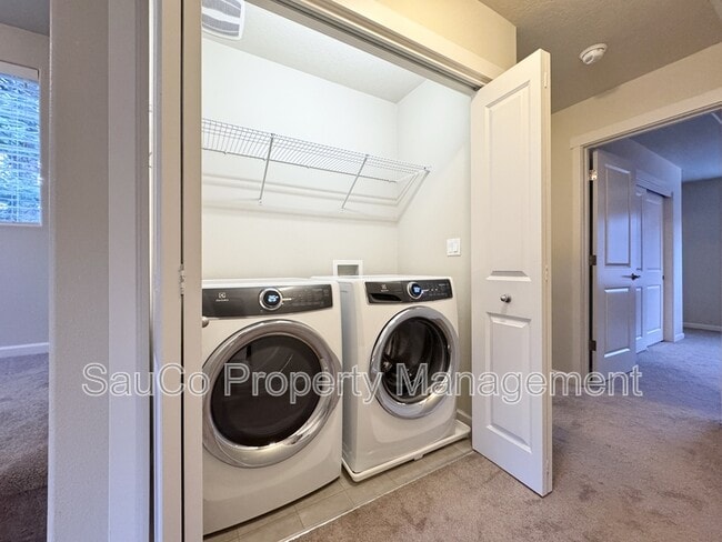 Building Photo - 175 NE 80th Ave