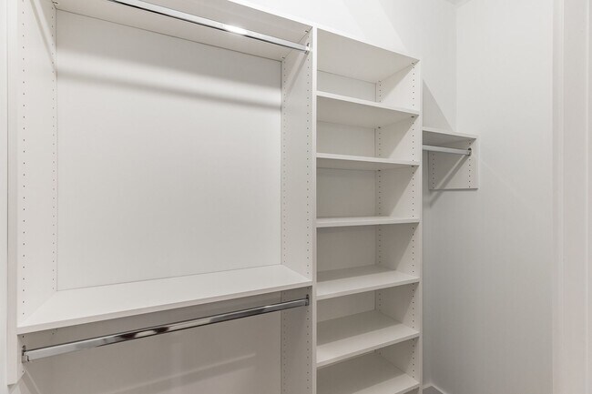 Building Photo - 1609 Ogden St