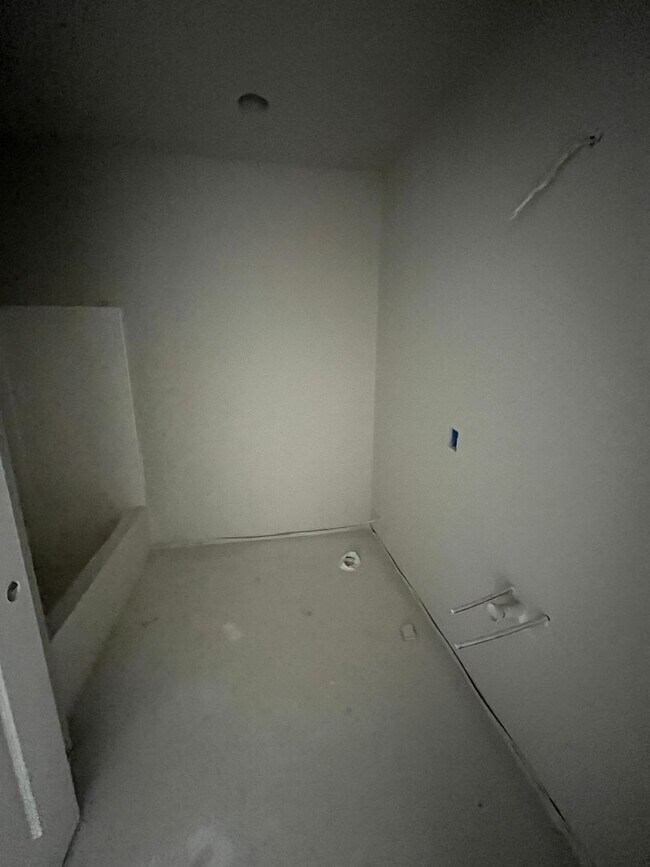 Building Photo - 3906 Tunnel Hill Rd