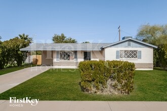 Building Photo - 2030 E Aspen Ave