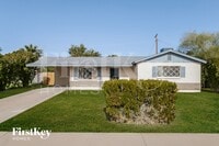 Building Photo - 2030 E Aspen Ave