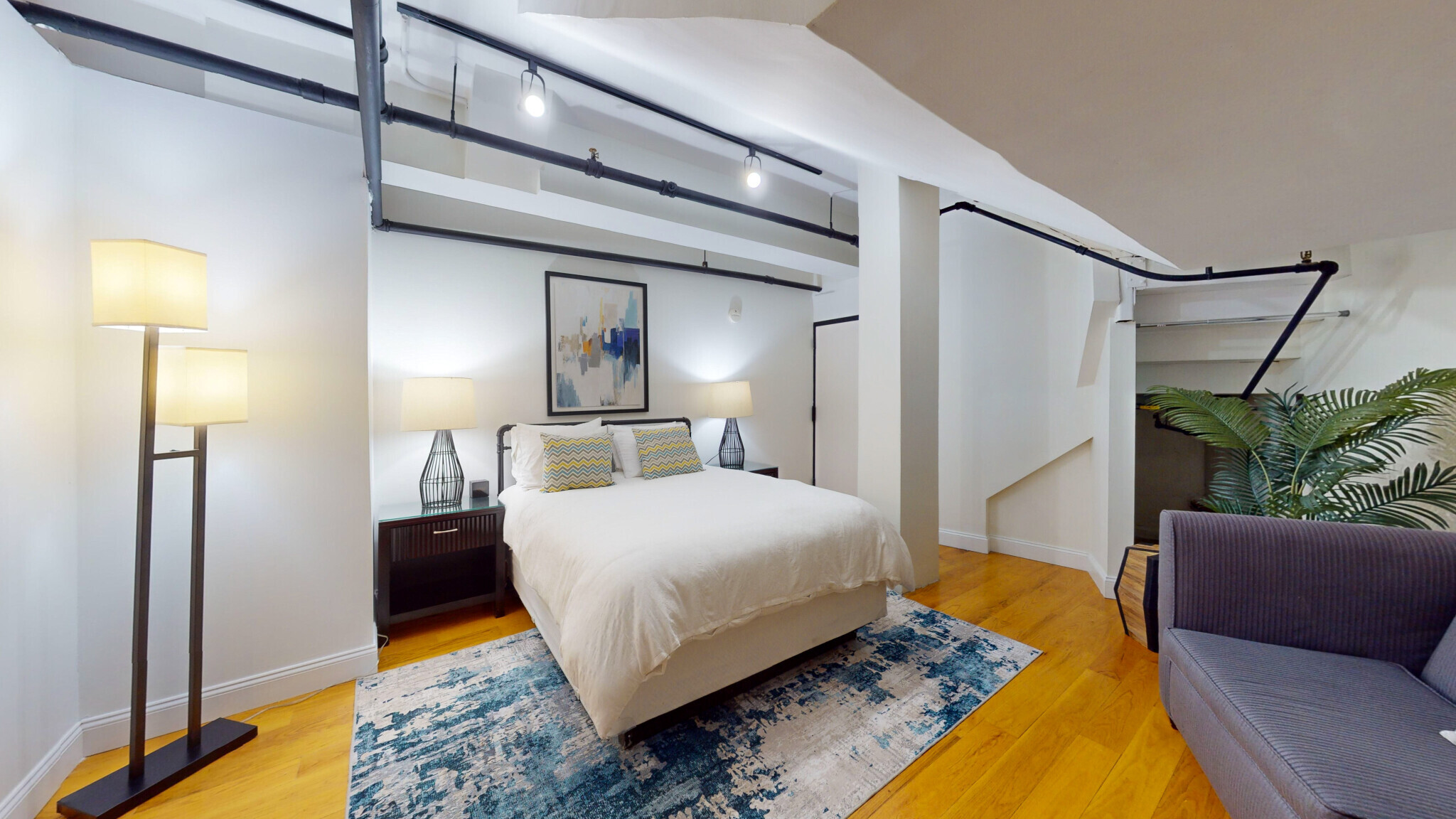 Apt 1D - 13 Stanhope St